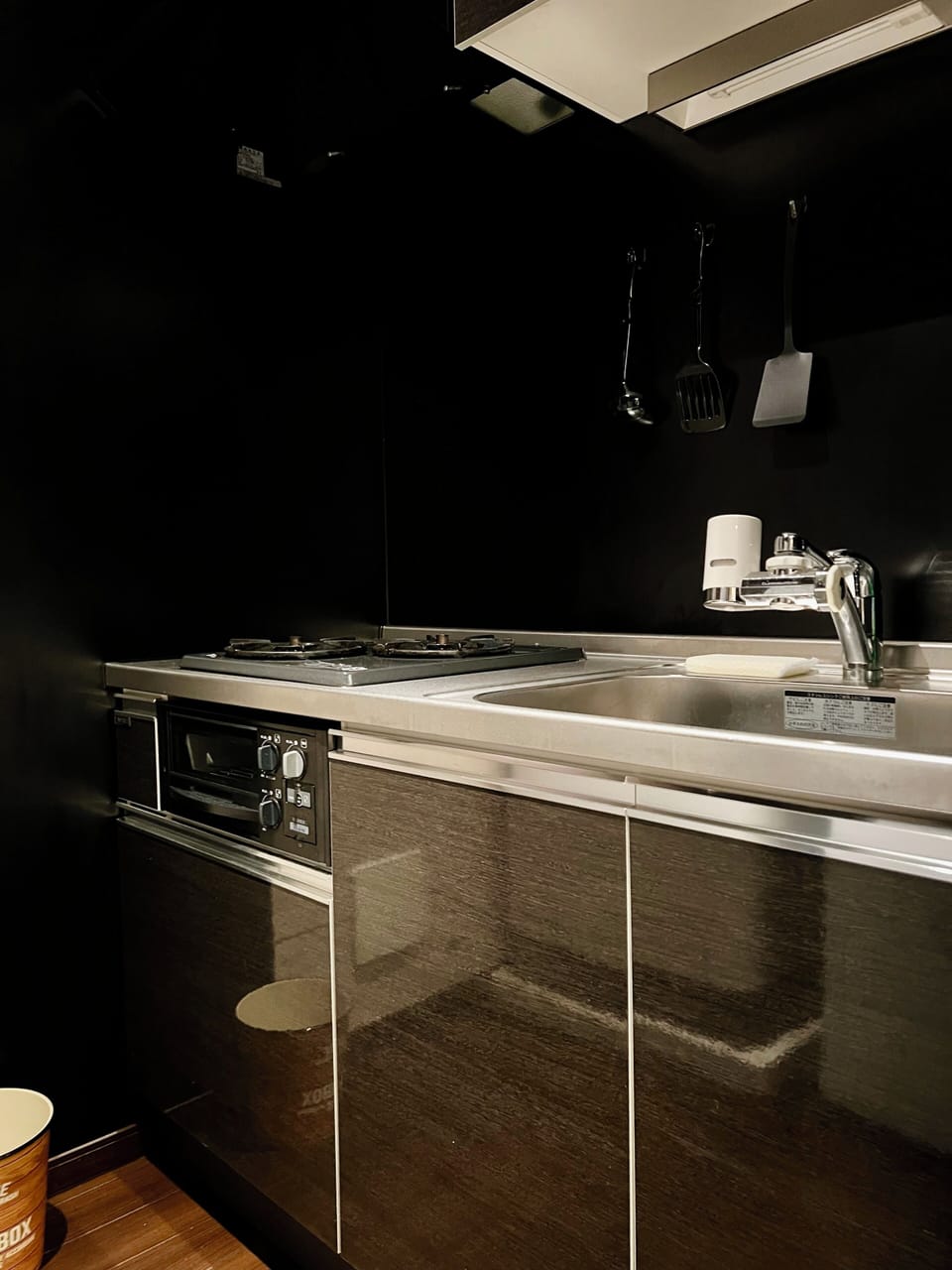 Luxury Suite, City View | Private kitchen | Fridge, microwave, stovetop, rice cooker
