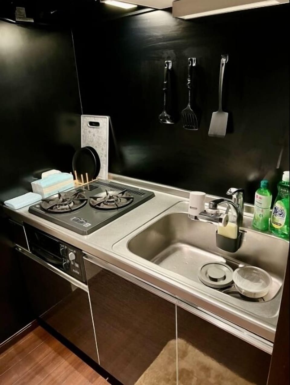 Luxury Suite, City View | Private kitchen | Fridge, microwave, stovetop, rice cooker