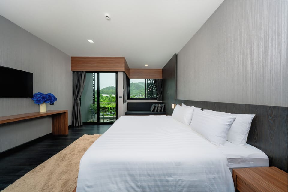 Premium bedding, free minibar, in-room safe, individually decorated