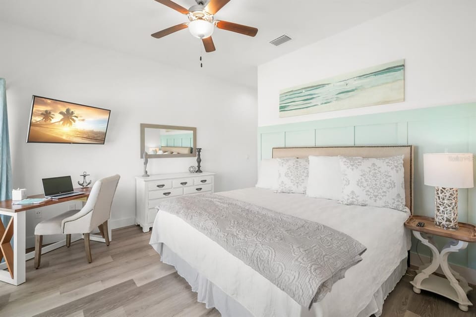 Master Bed 1