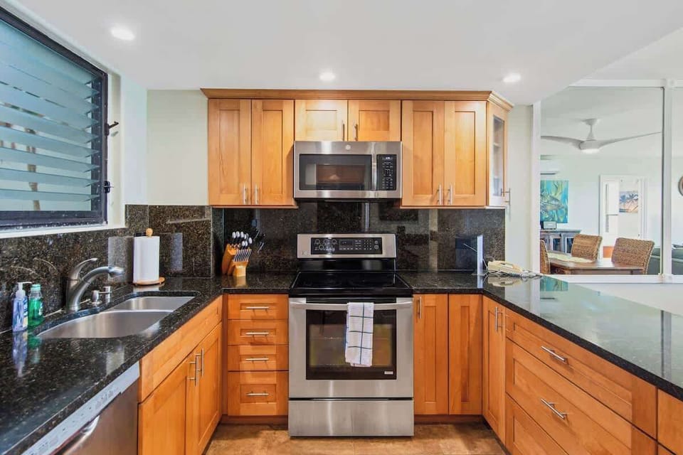 101A Kitchen