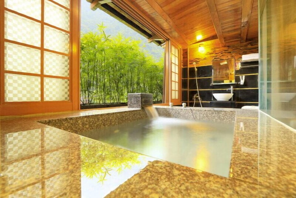 Indoor spa tub