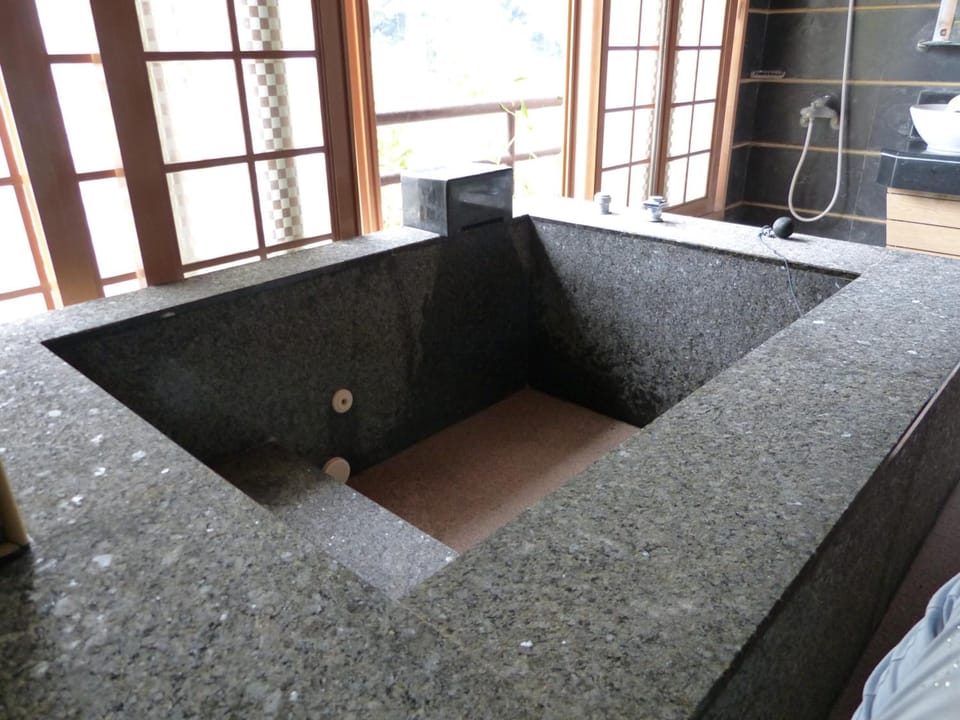 Indoor spa tub