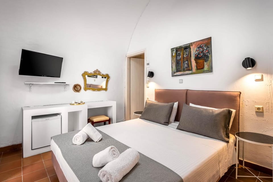 Soundproofing, iron/ironing board, free WiFi, bed sheets