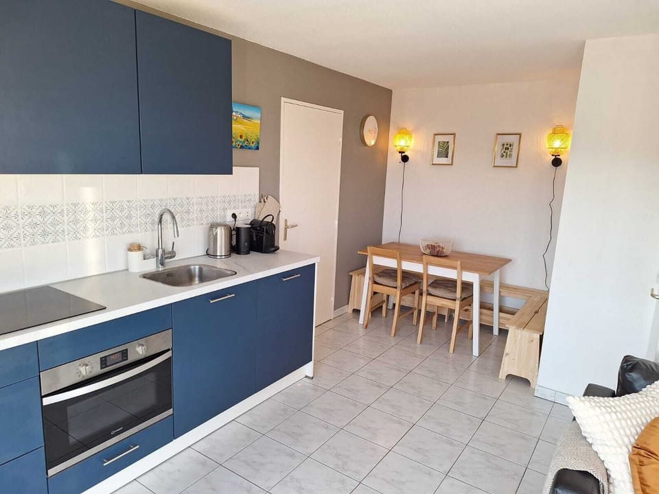 Kitchen area