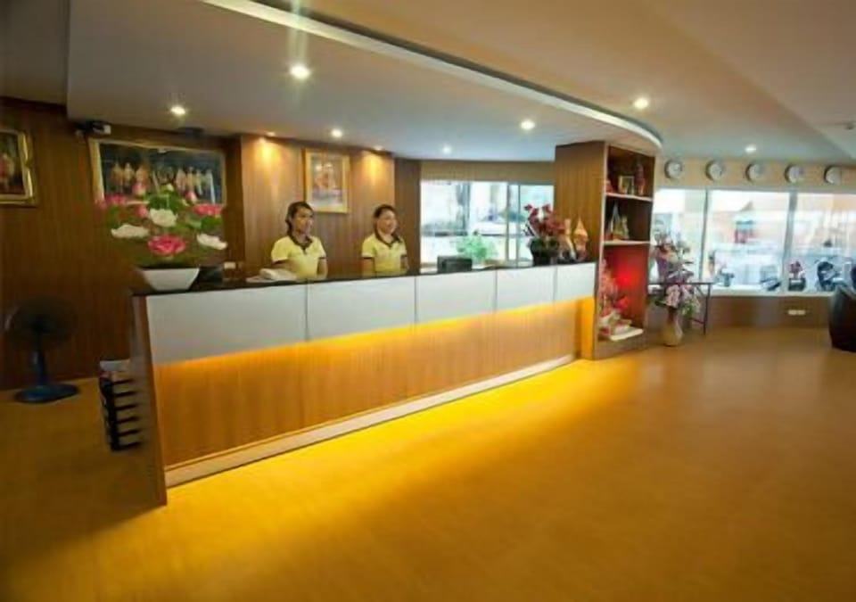 Iris Residence Hotel in Pattaya City