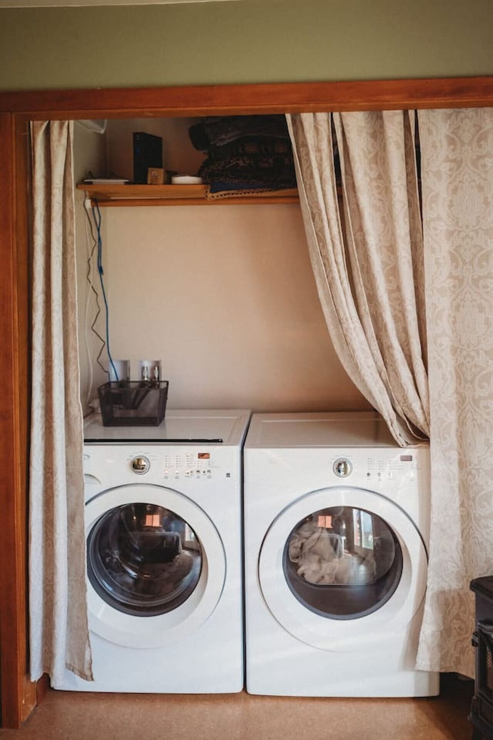 blankets and extra bedding and laundry for the house are stored here