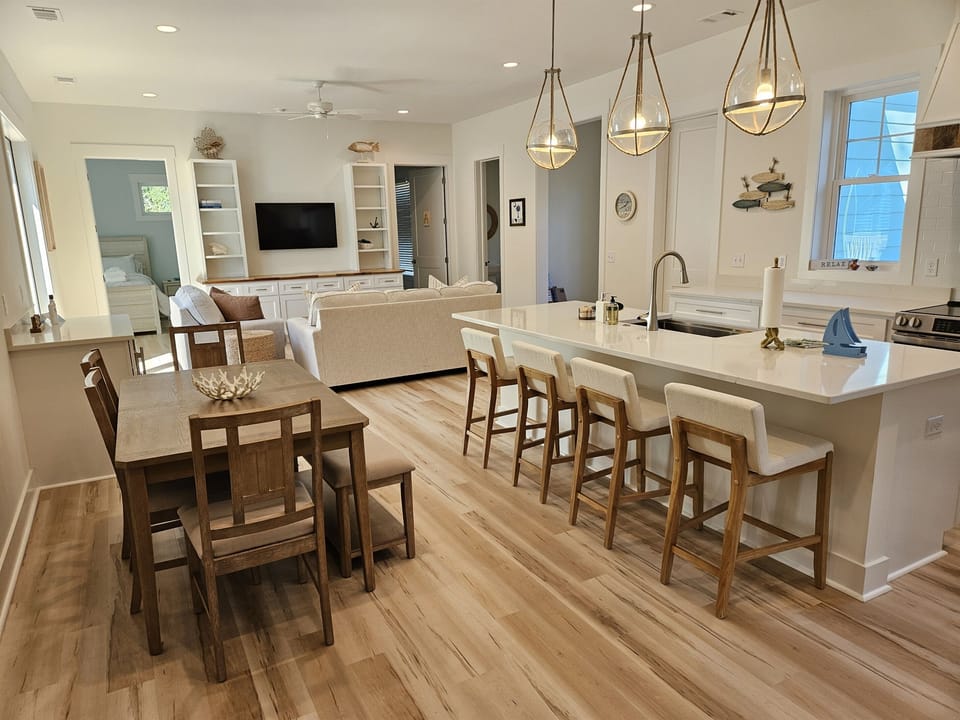Seating in Kitchen area