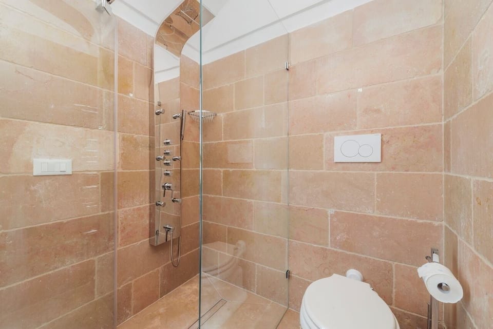 Comfort Studio, Sea View | Bathroom | Slippers, bidet