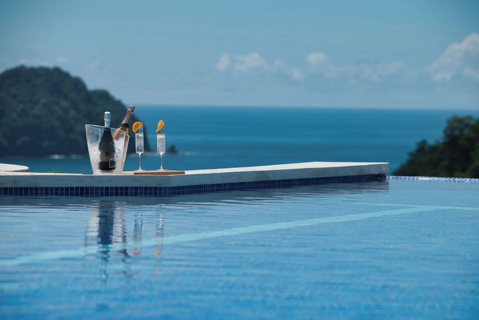 Private Hot Tub Jacuzzi