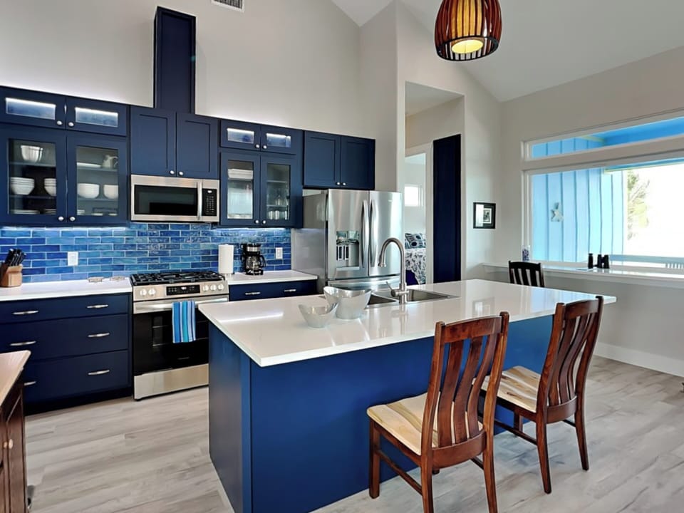 Kitchen - Breakfast Bar, Second Level