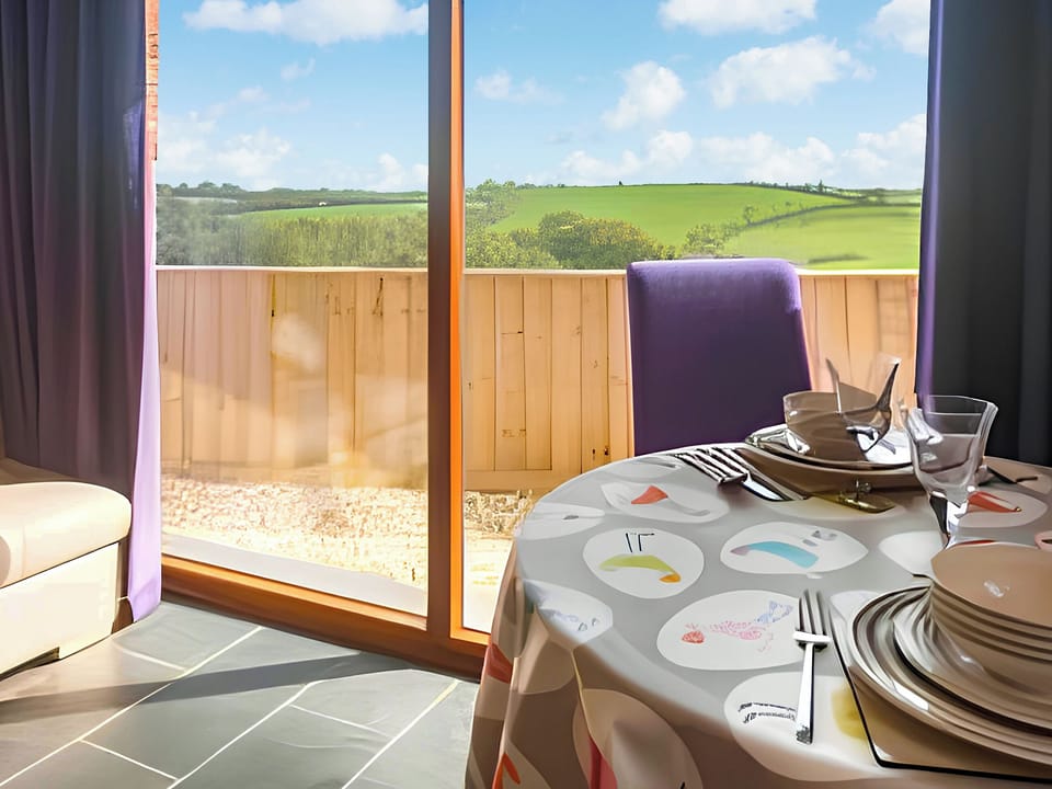 Open plan living space | The Retreat - Frankaborough Farm Cottages, Lifton