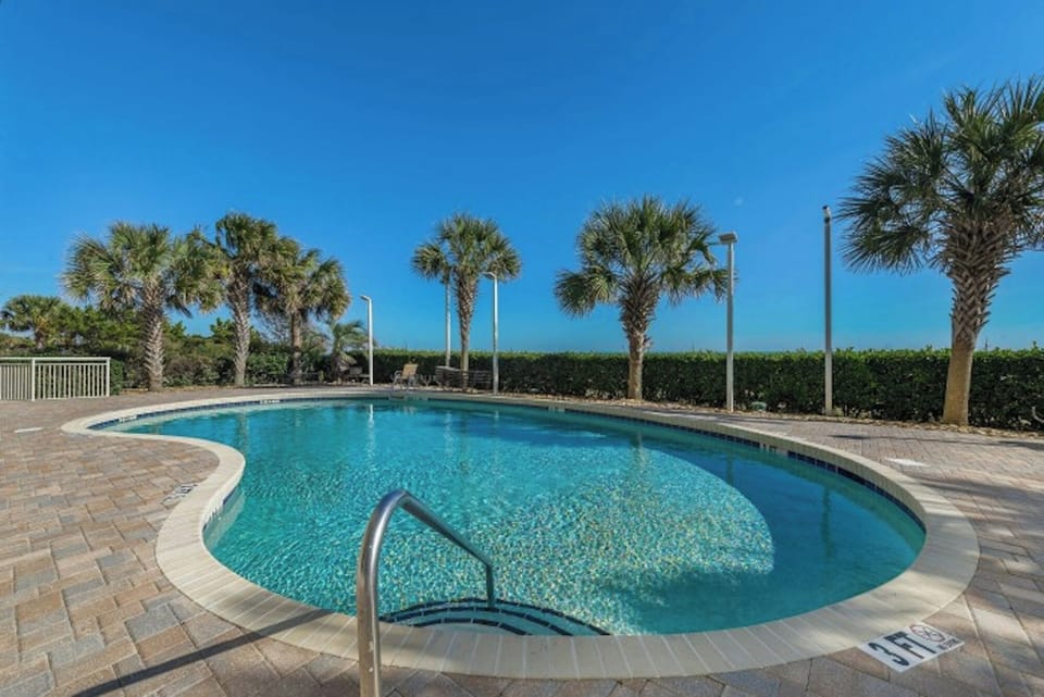 Take a cool dip in the sparkling pool!