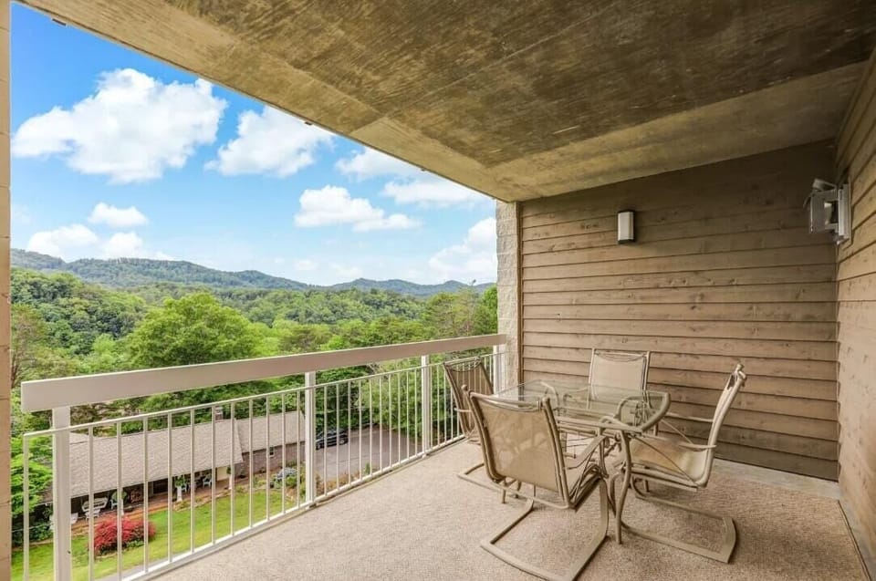 Private Balcony with a Mountain View from your Pigeon Forge Condo