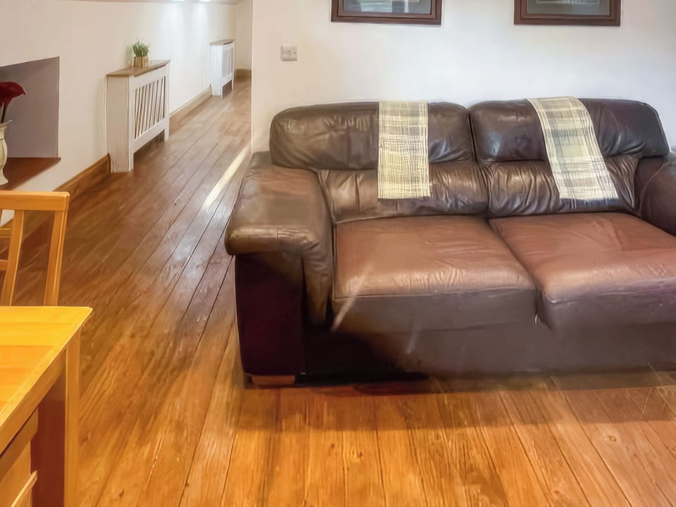 Living area | Stewards Granary - East Learmouth Farmstays, Berwick-upon-Tweed