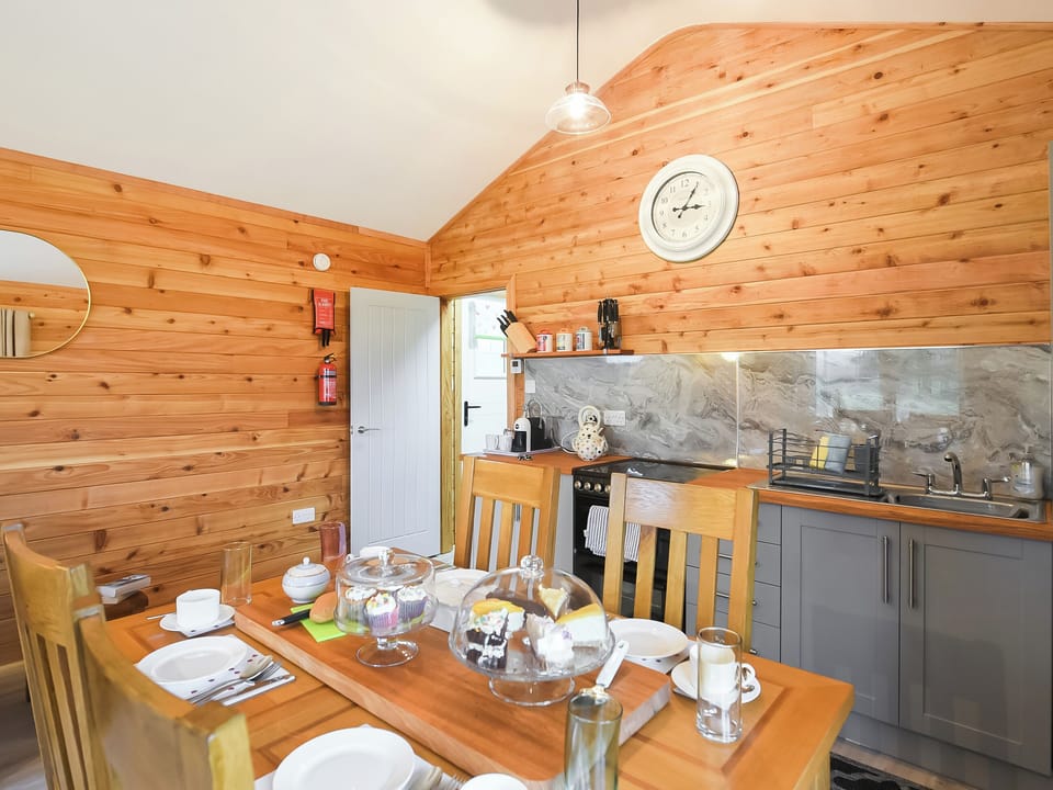 Open plan living space | Llwynog Lodge, Montgomery