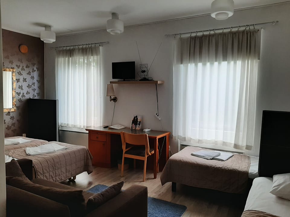 Family Room, Shared Bathroom | In-room safe, desk, soundproofing, iron/ironing board