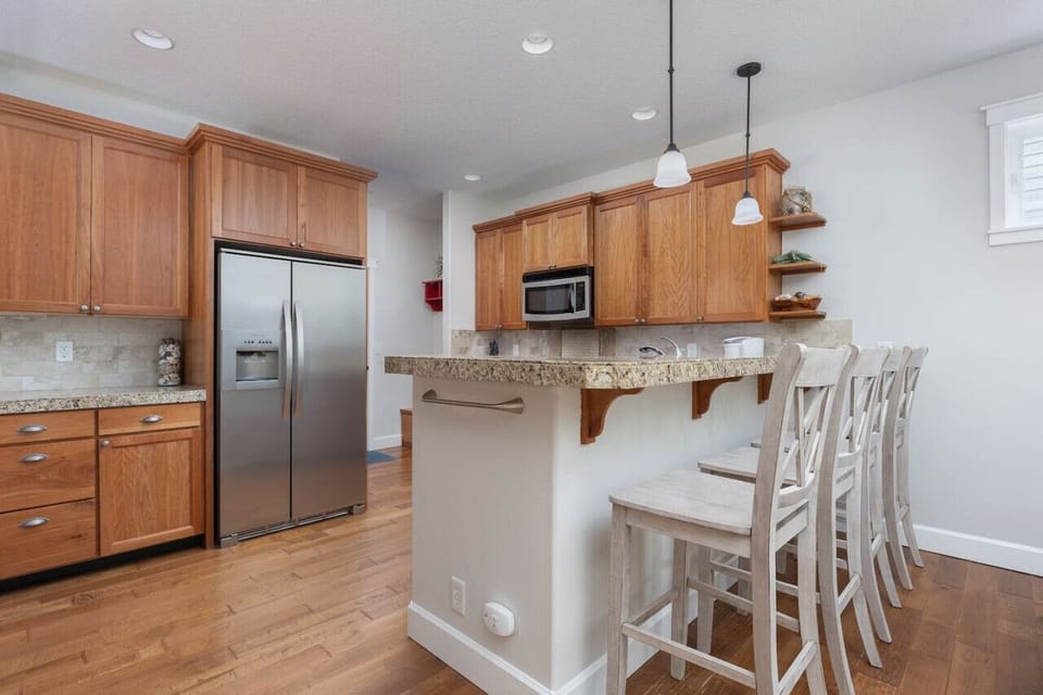 Kitchen bar