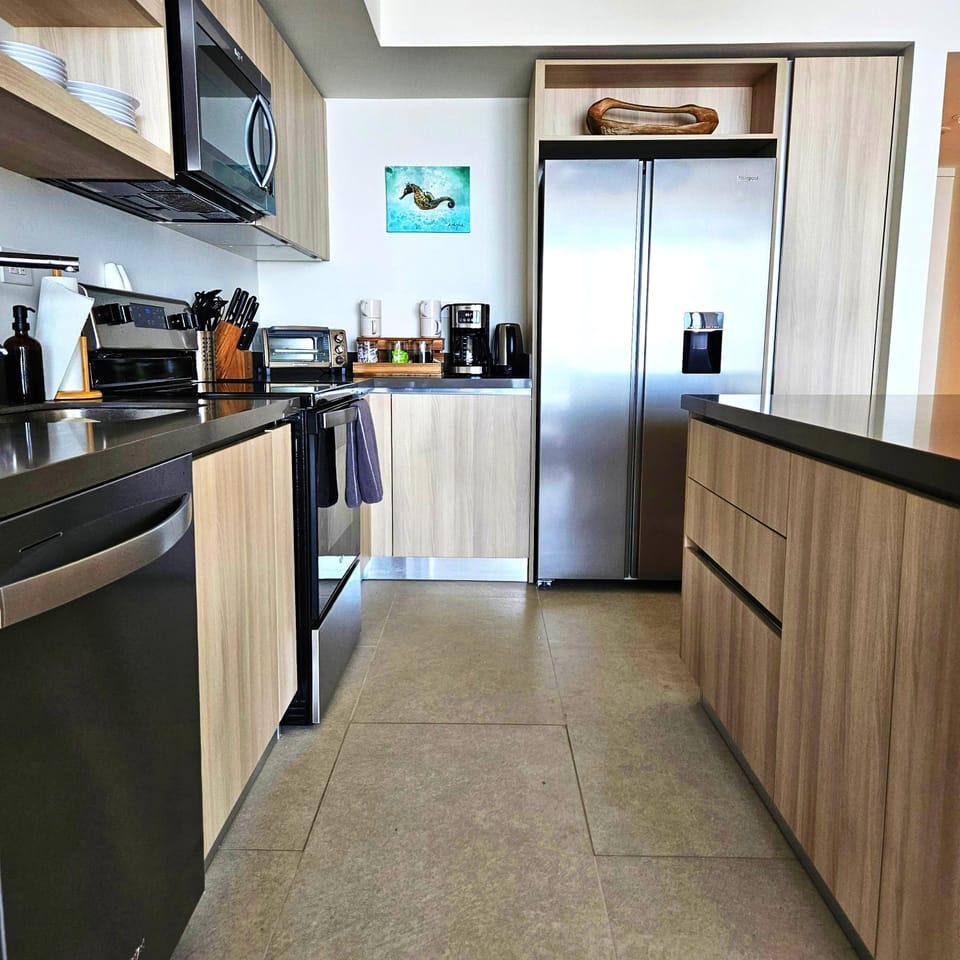 Full Kitchen