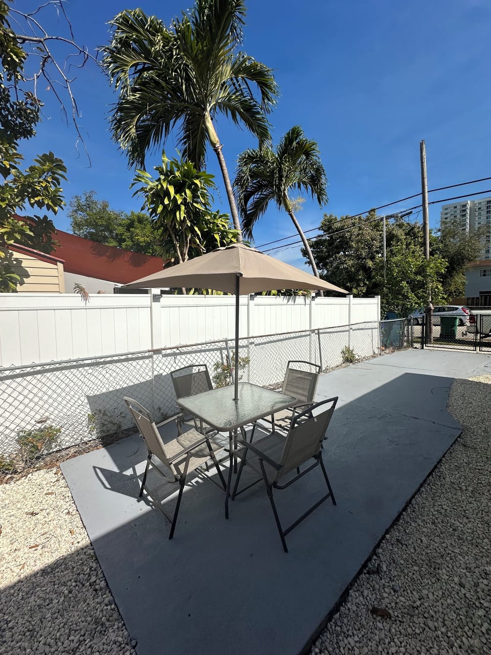 Outdoor dining