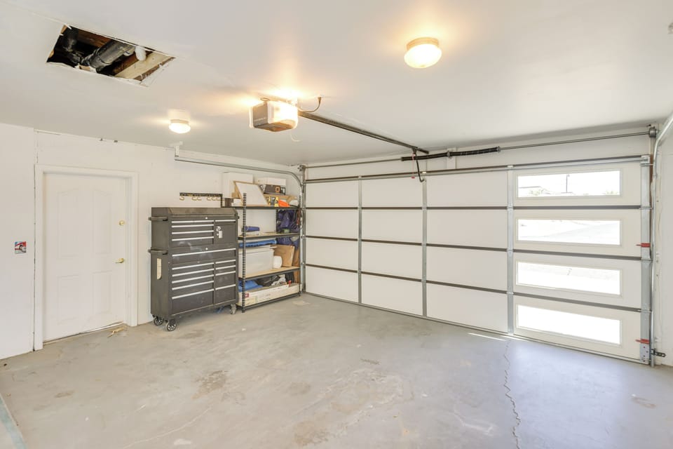 Garage | Parking (2 Vehicles)