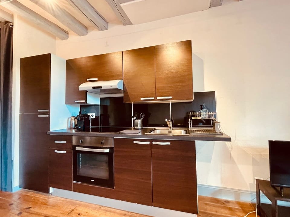 Suite, 1 Bedroom (PIVOINE) | Private kitchen | Full-size fridge, microwave, stovetop, espresso maker