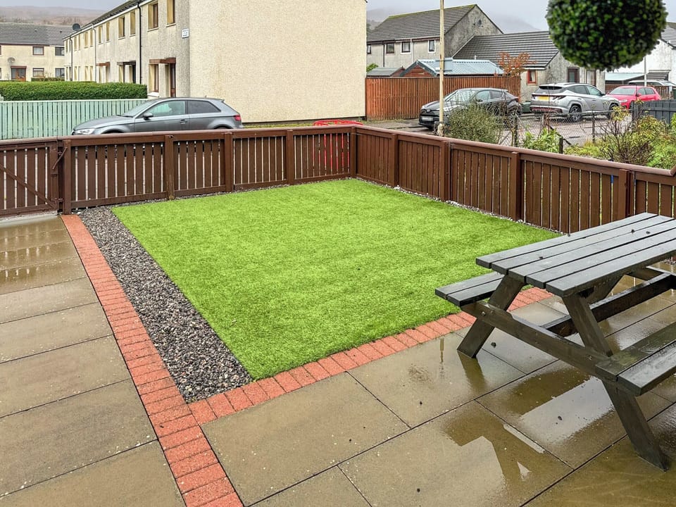 Sitting-out-area | House in the Highlands, Fort William