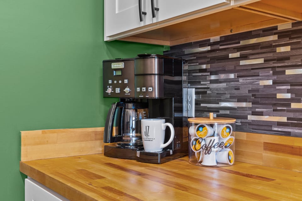 House, Multiple Beds, Patio, City View | Coffee and/or coffee maker