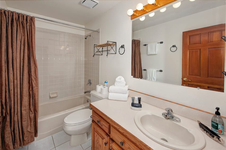 Private master bathroom off of primary bedroom.