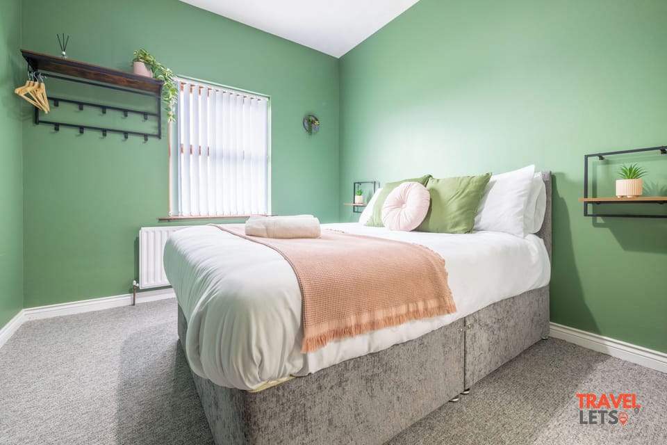 f9038166-725e-47d3-bf2d-d58346645f57