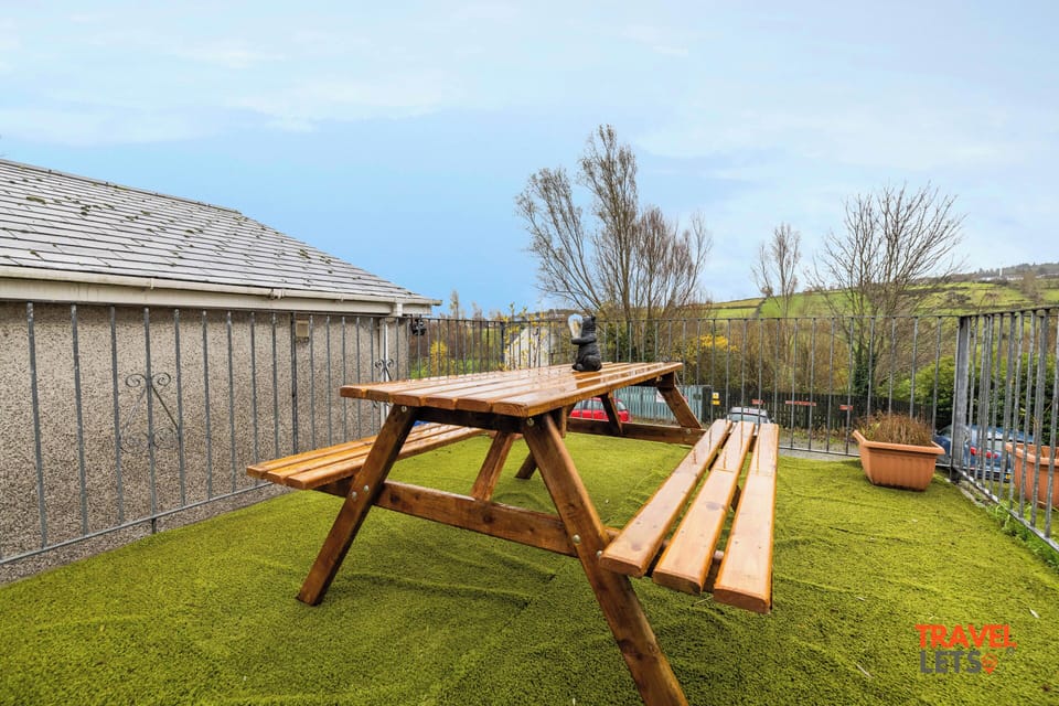 e564ee56-bd03-4b96-ac47-1f8b9639c87e