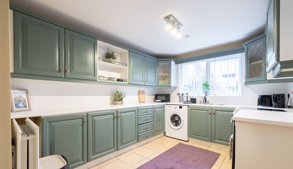 2298f5b5-dc8a-40dc-a16c-28e46d75aab5