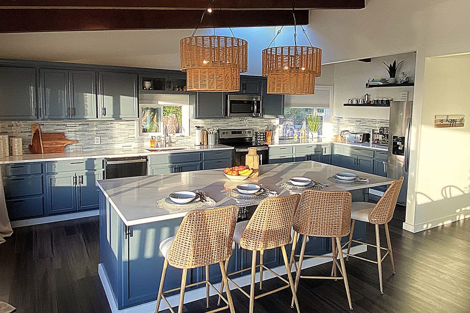 Kitchen | Cook's delight! Kitchen is stocked with all your needs.