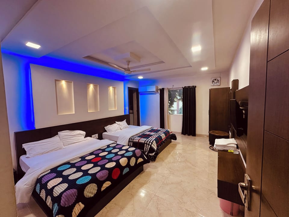 Family Shared Dormitory | Desk, soundproofing, free WiFi