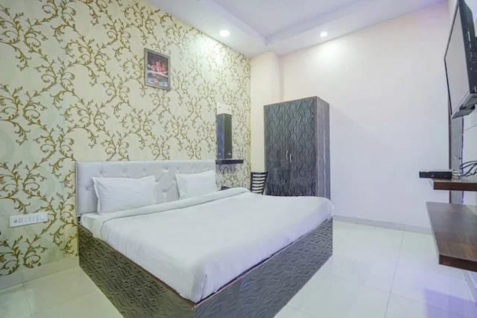 Family Quadruple Room, City View | Free WiFi