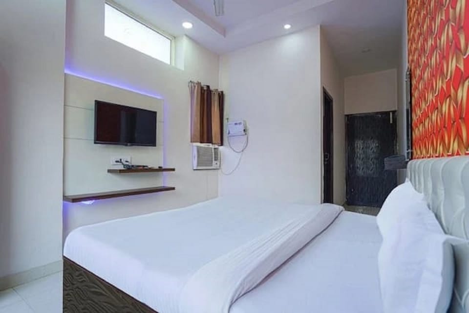 Family Quadruple Room, City View | Free WiFi