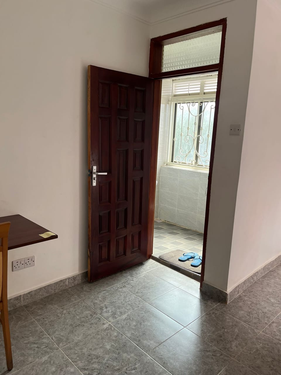Deluxe Double Room, 1 Bedroom, Garden View | Bathroom | Slippers