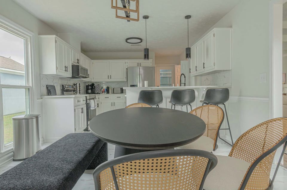 Perfect for cooking and entertaining.

