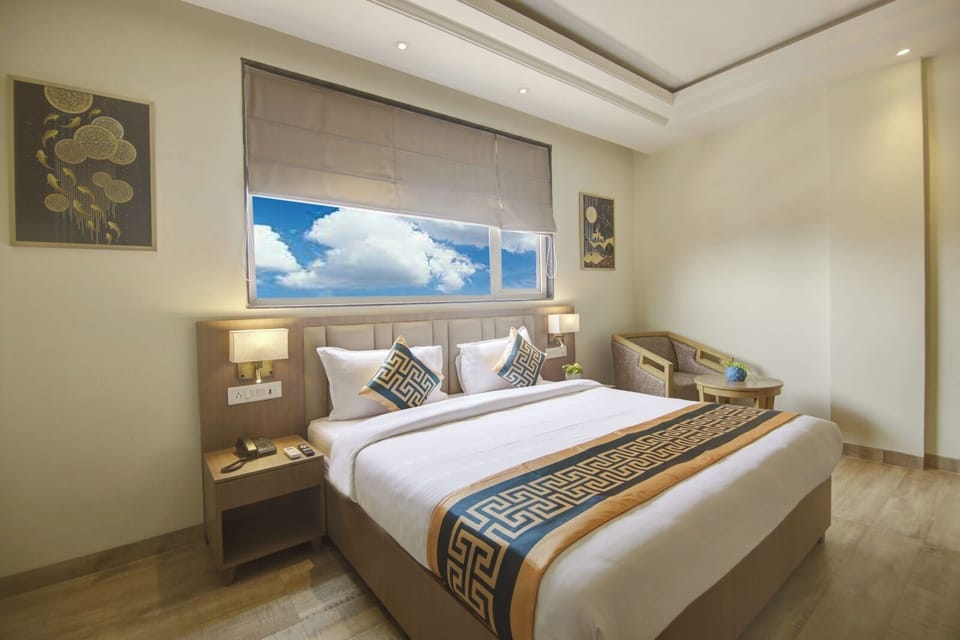 Deluxe Double Room, City View | Premium bedding, laptop workspace, iron/ironing board, free WiFi