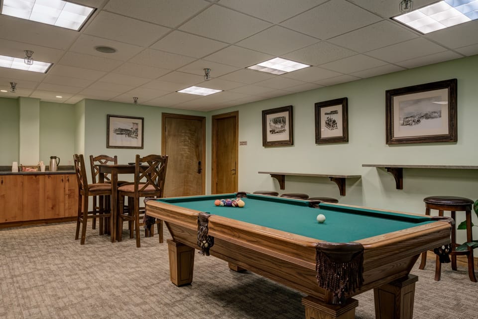 Townhome, 2 Bedrooms | Game room