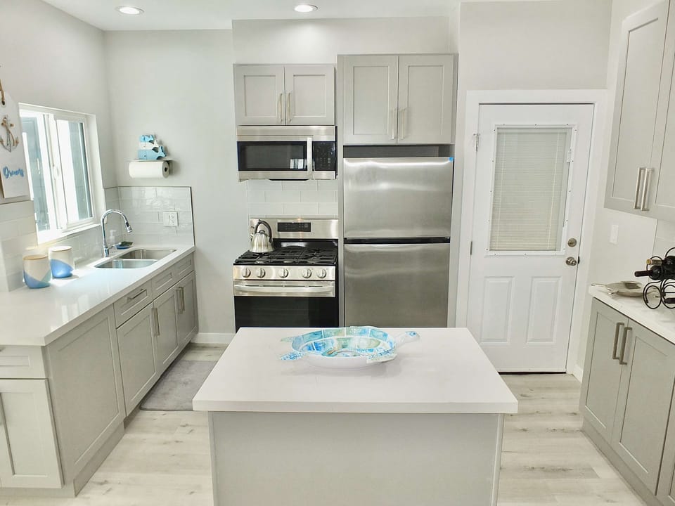 Fully furnished and equipped kitchen
