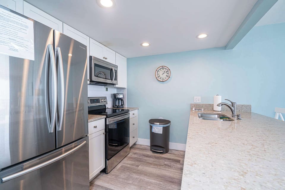 Fully equipped kitchen