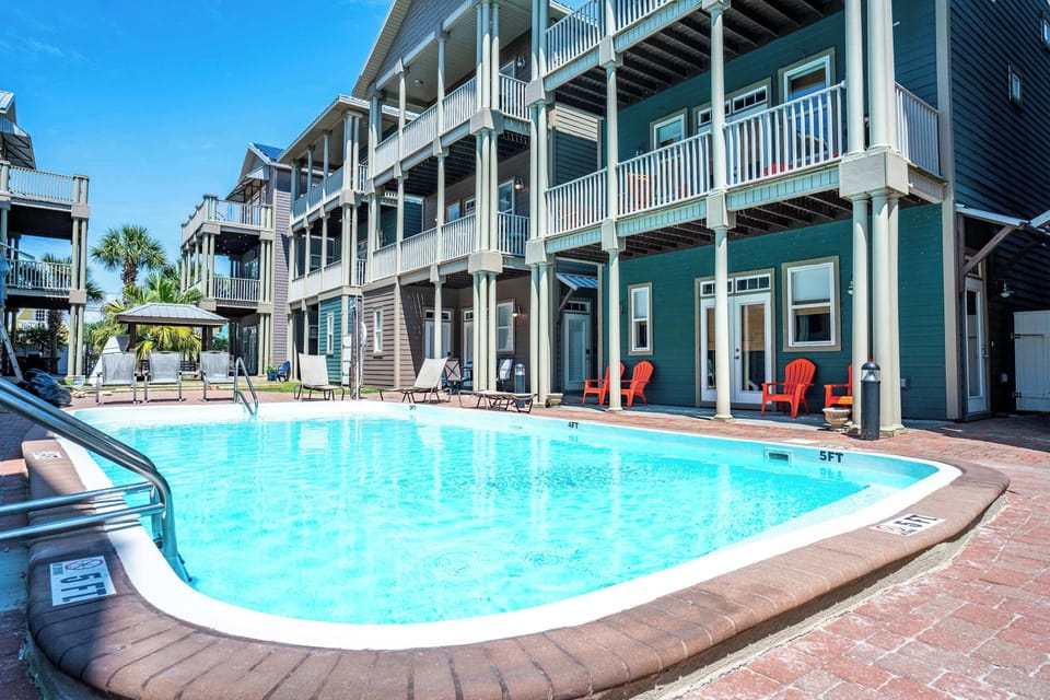 Back of home facing the Community Pool