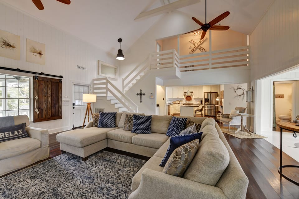 Make a Splash - Living room