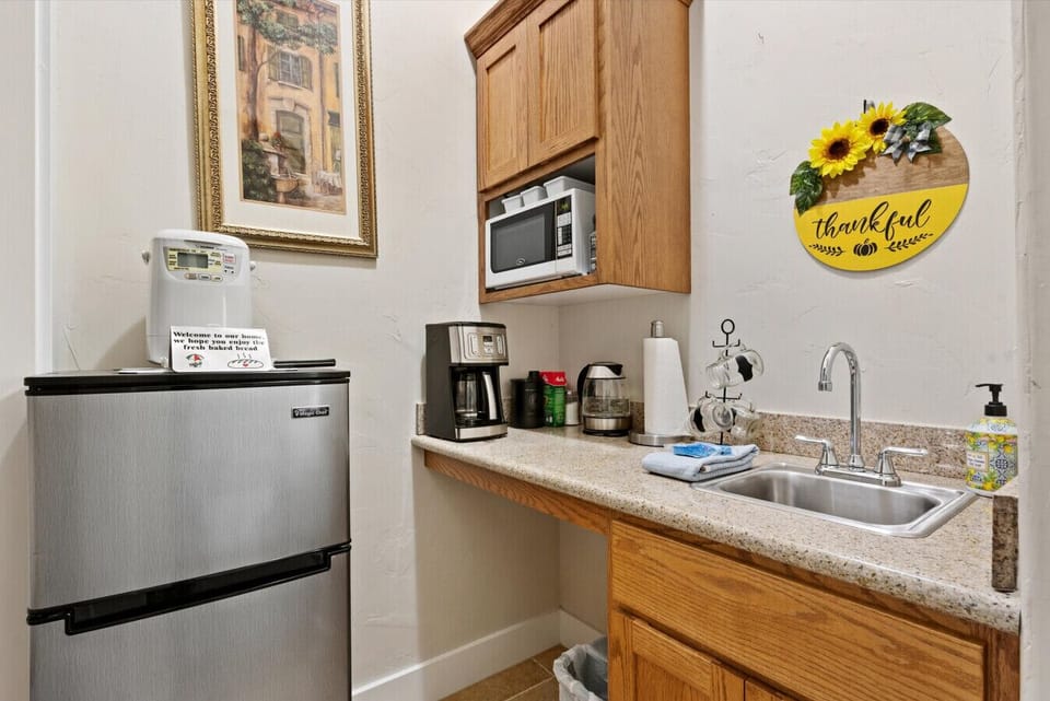 Small kitchenette