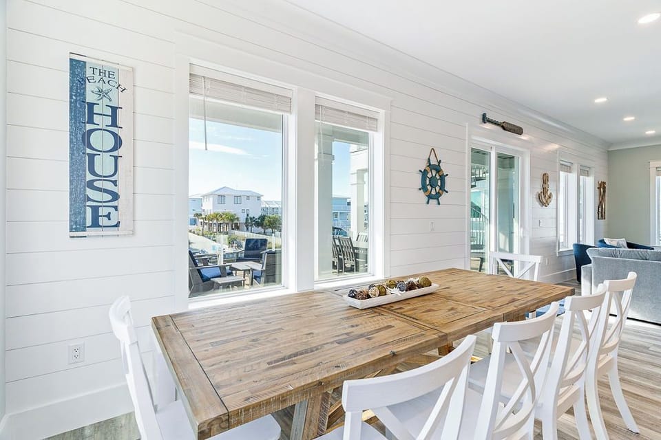 Dining Room Main Floor