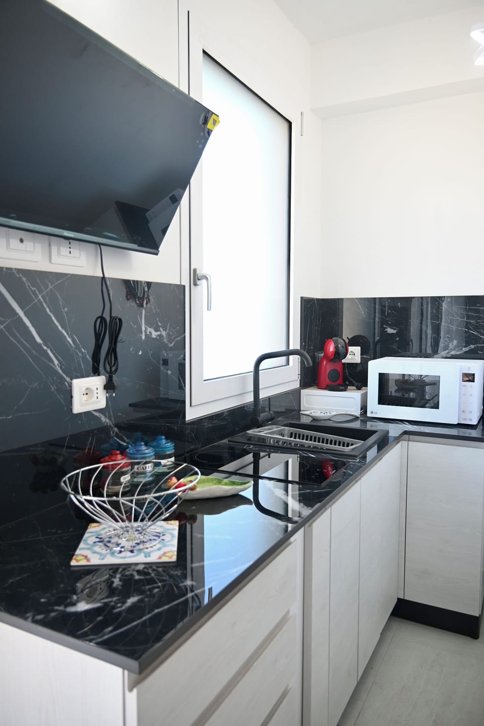 Superior Room, City View, Sea Facing | Private kitchenette | Coffee grinder