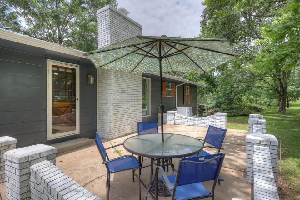 Breakfast on the patio? Yes, please! 