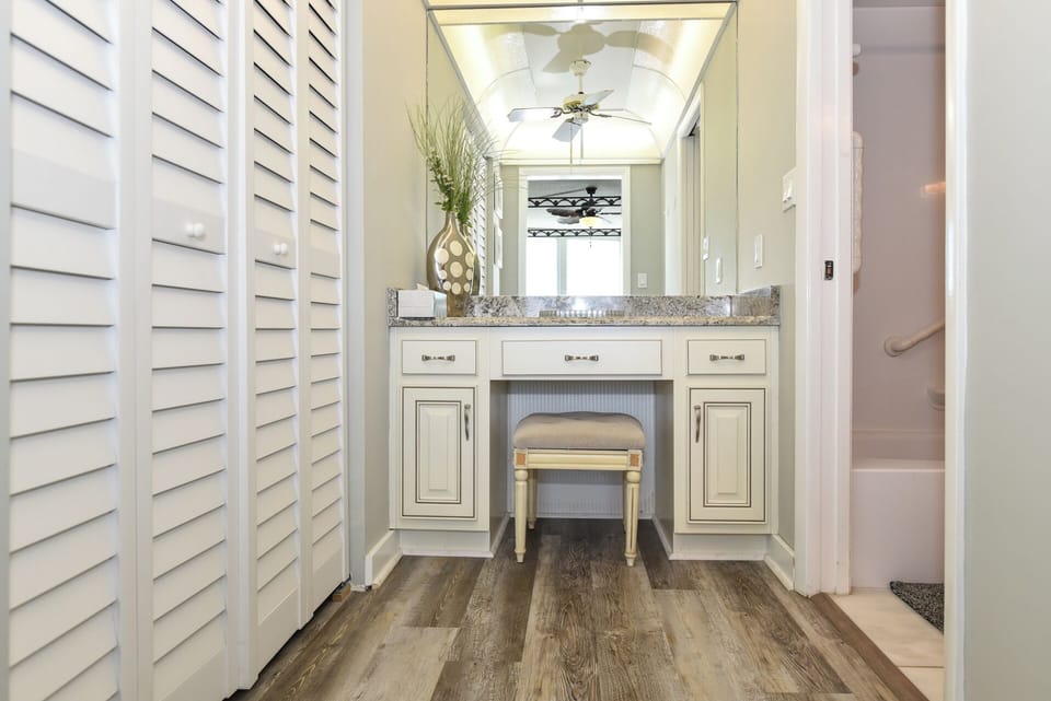 Dressing area in Master