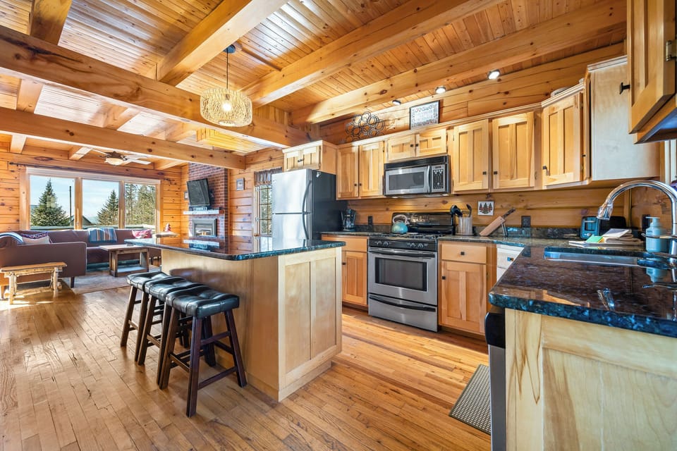 Fully equipped kitchen